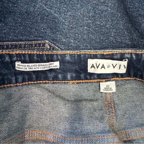 🌈 6/$60, Ava & Viv, Size 22, Blue, Medium Wash, Denim Shorts, 7” Inseam, Zip Fly - Picture 5 of 5
